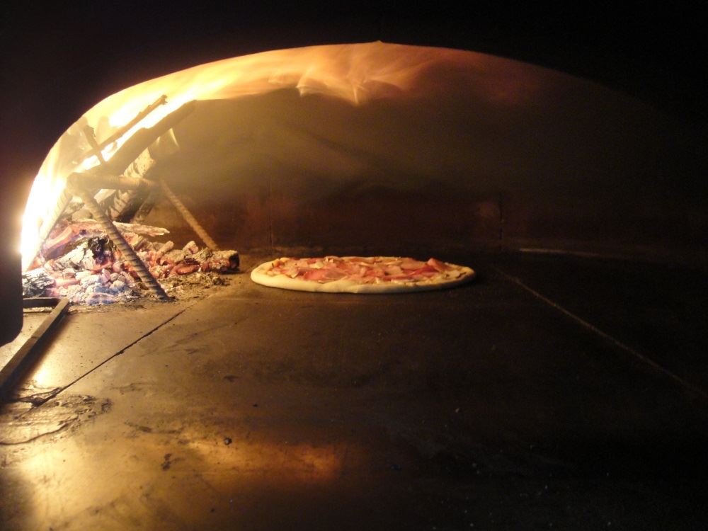 Ресторан-пиццерия «Гранд Пицца»: из чего складывается популярность?